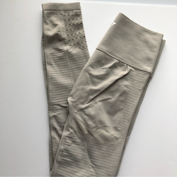 Gymshark M Energy Seamless Leggings - Picture 6 of 9